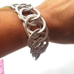 True Women's Circular Bracelet Silver Toned
